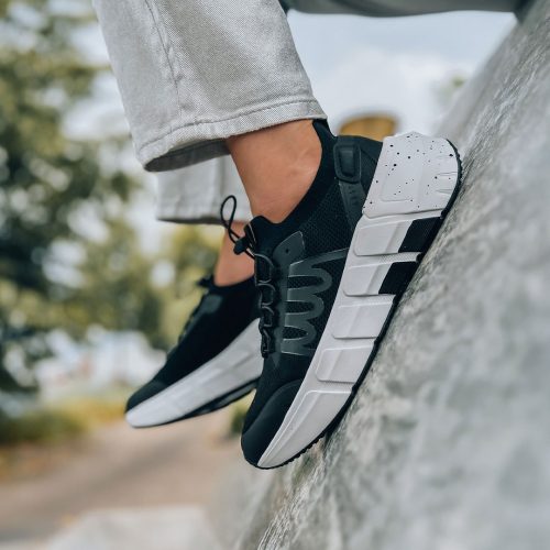 Deichmann (1)